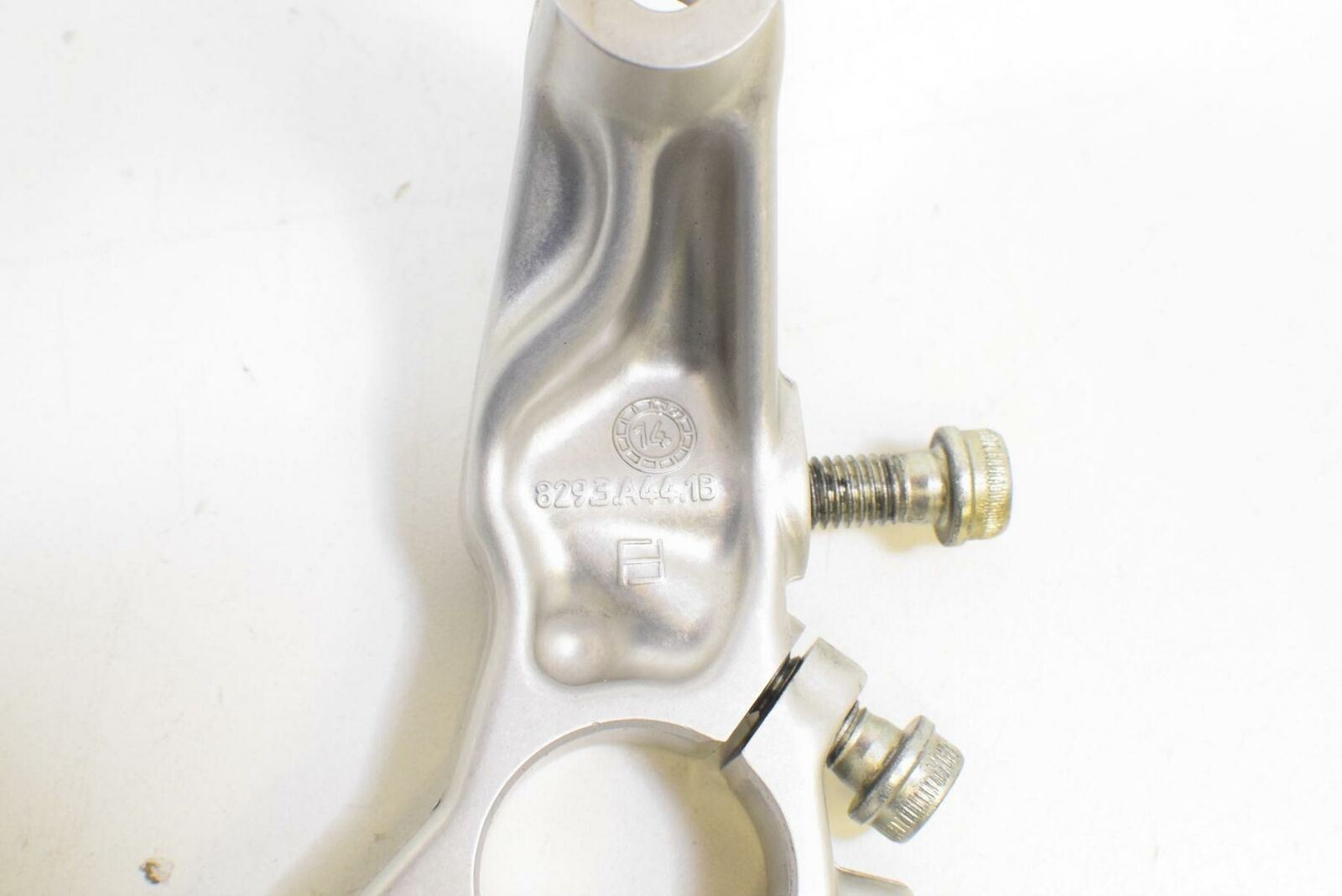 2014 Ducati Panigale 1199 S Right Footpeg Foot Peg Frame Mount 8291A441B {{ shop.shopifyCountryName }} - Mototech271