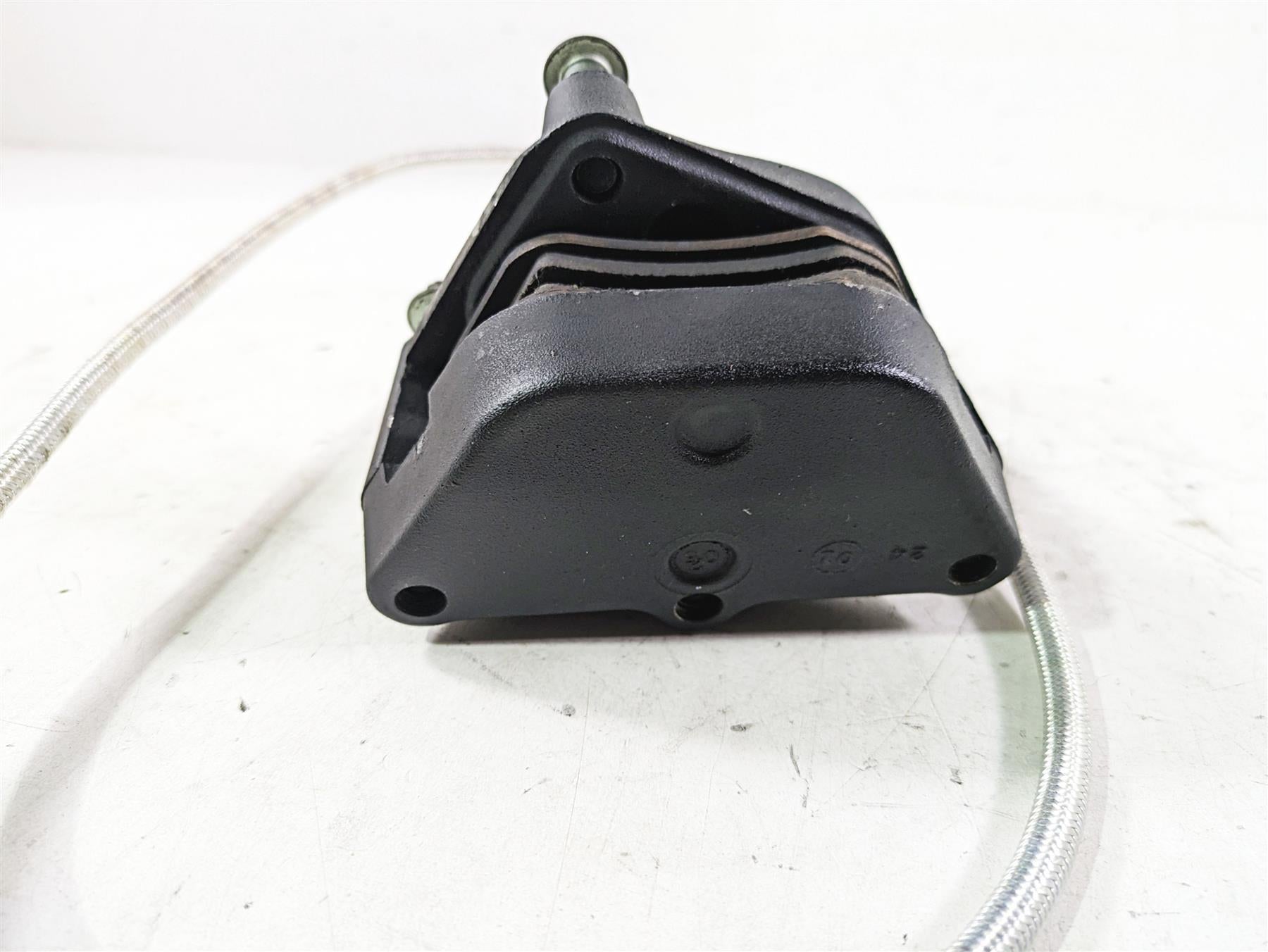 2002 Harley FLSTC Softail Heritage Classic Front Brake Caliper + Line 44046-00D {{ shop.shopifyCountryName }} - Mototech271