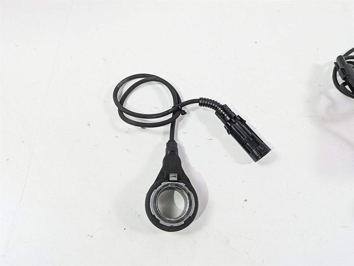 2014 Harley FLS Softail Slim Abs Wheel Speed Sensor Set 40982-11 40985-11 {{ shop.shopifyCountryName }} - Mototech271