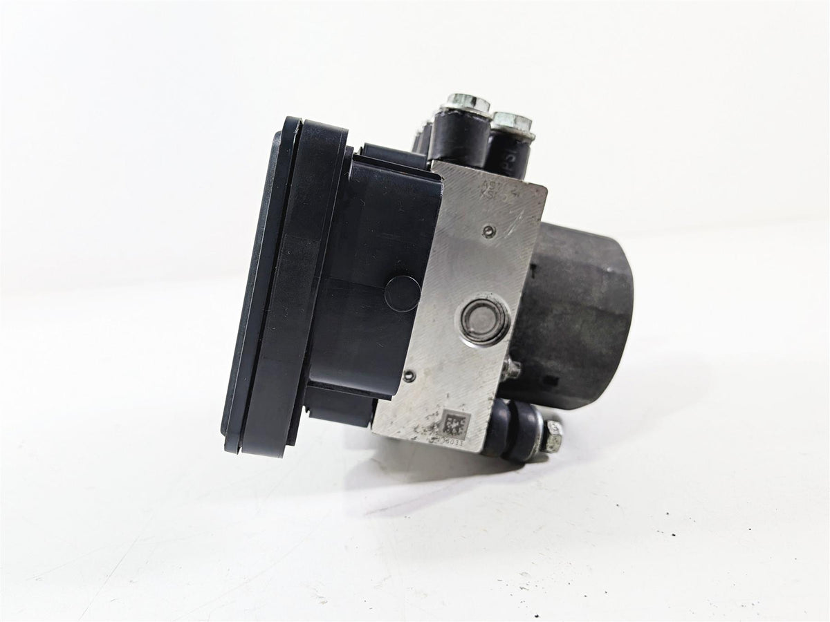2015 Harley Touring FLTRUSE CVO Road Glide Abs Brake Pump Unit Module 41100013A-Mototech271