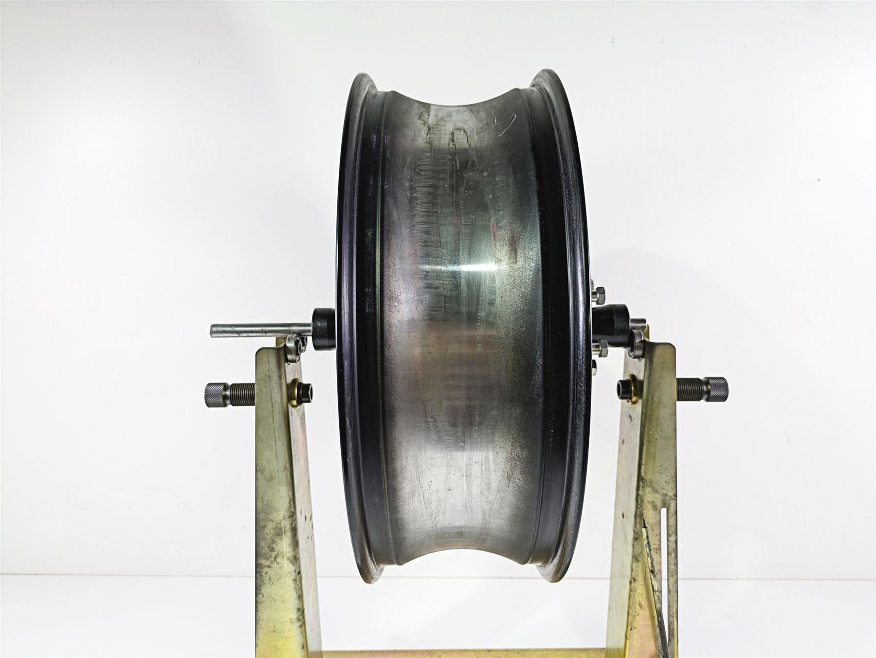 2009 Harley XR1200 Sportster Straight 17x5.5 Rear Wheel Rim 43107-08 {{ shop.shopifyCountryName }} - Mototech271