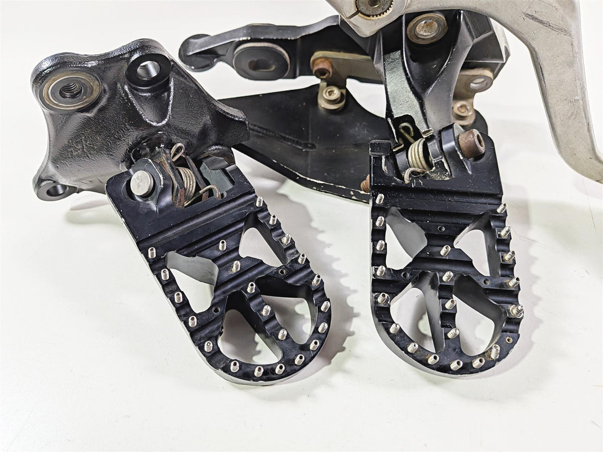 2017 Honda CRF1000 Africa Twin Left Right Front Foot Peg Set 50625-MJP-G50-Mototech271