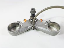 Load image into Gallery viewer, 2006 BMW R1200GS K255 Adv Lower Triple Tree Steering Clamp 31427664956
