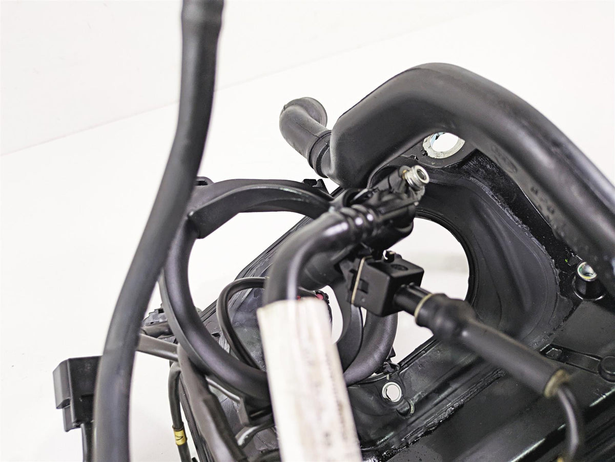 2022 Ducati Streetfighter V2 Throttle Bodies & Air Box Set 44212343B 28241121A {{ shop.shopifyCountryName }} - Mototech271