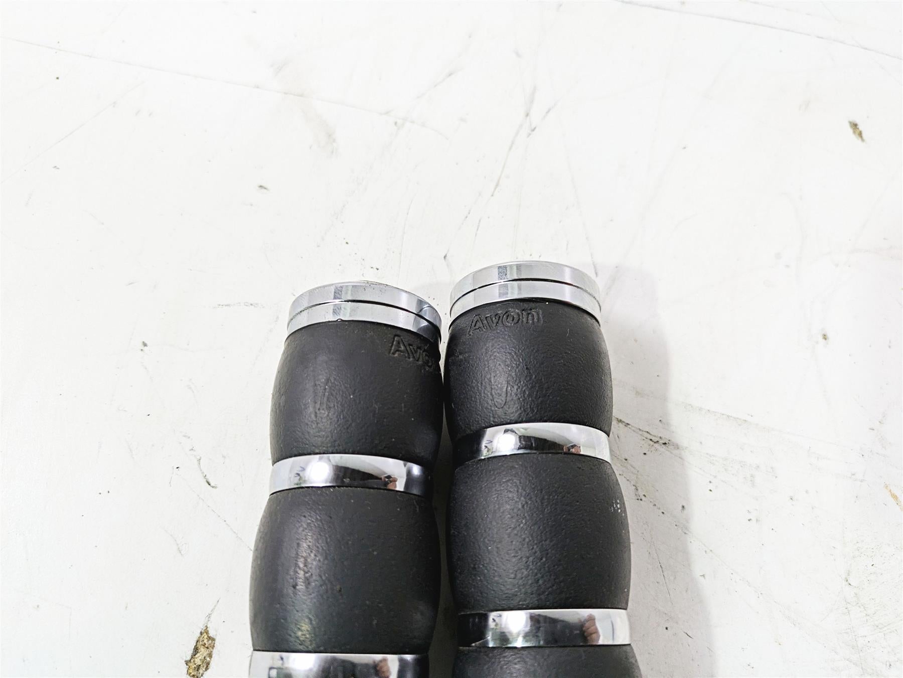 2005 Harley Softail FLSTSCI Heritage Springer Avon Air Cushion Grip Set AIR-90 {{ shop.shopifyCountryName }} - Mototech271