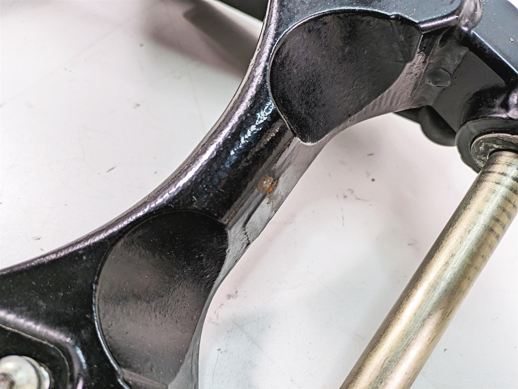 2009 Harley FXDF Dyna Fat Bob Rear Swingarm Swing Arm & Belt Guard 47820-06 {{ shop.shopifyCountryName }} - Mototech271