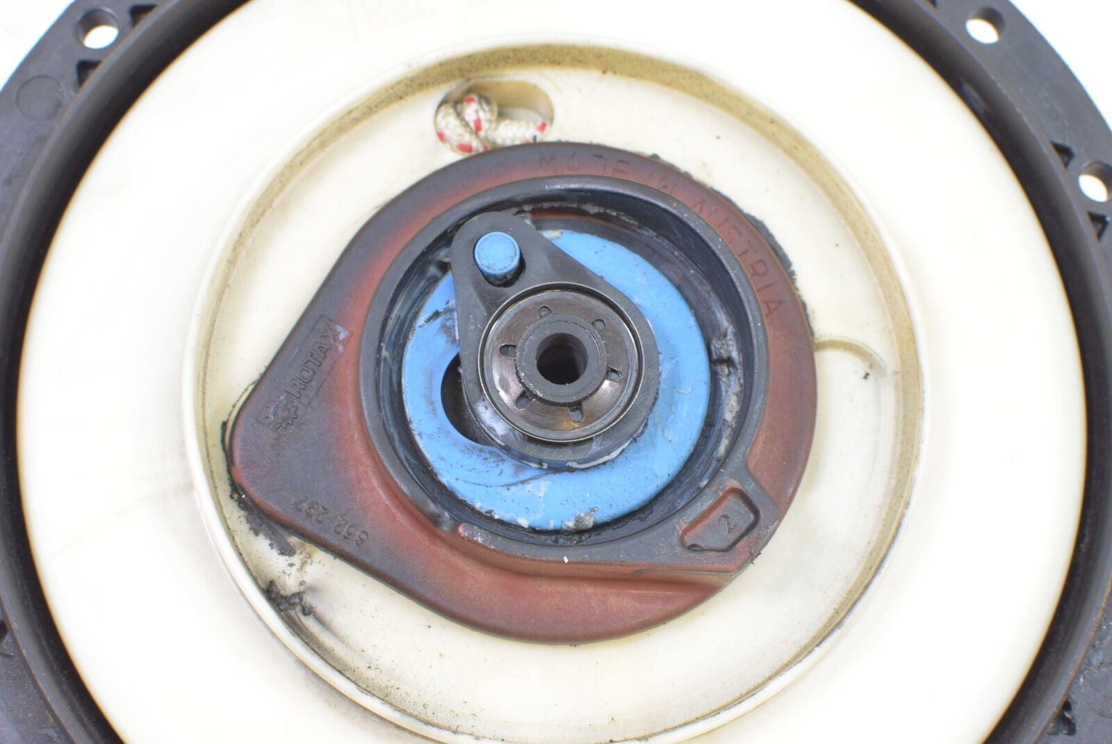 2009 Ski-Doo Summit Everest 800R PTEK Rewind Pull Hand Starter Assembly 42089261 {{ shop.shopifyCountryName }} - Mototech271