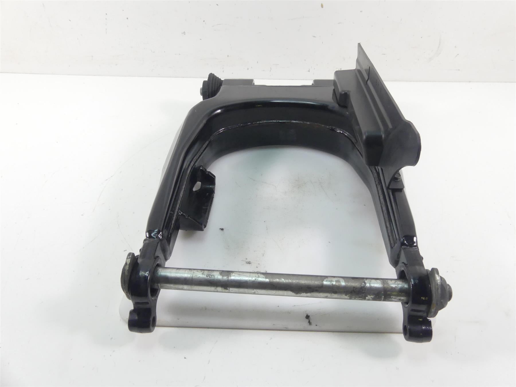 2013 Harley Touring FLHTK Electra Glide Rear Swingarm Swing Arm Axle 45470-09 {{ shop.shopifyCountryName }} - Mototech271