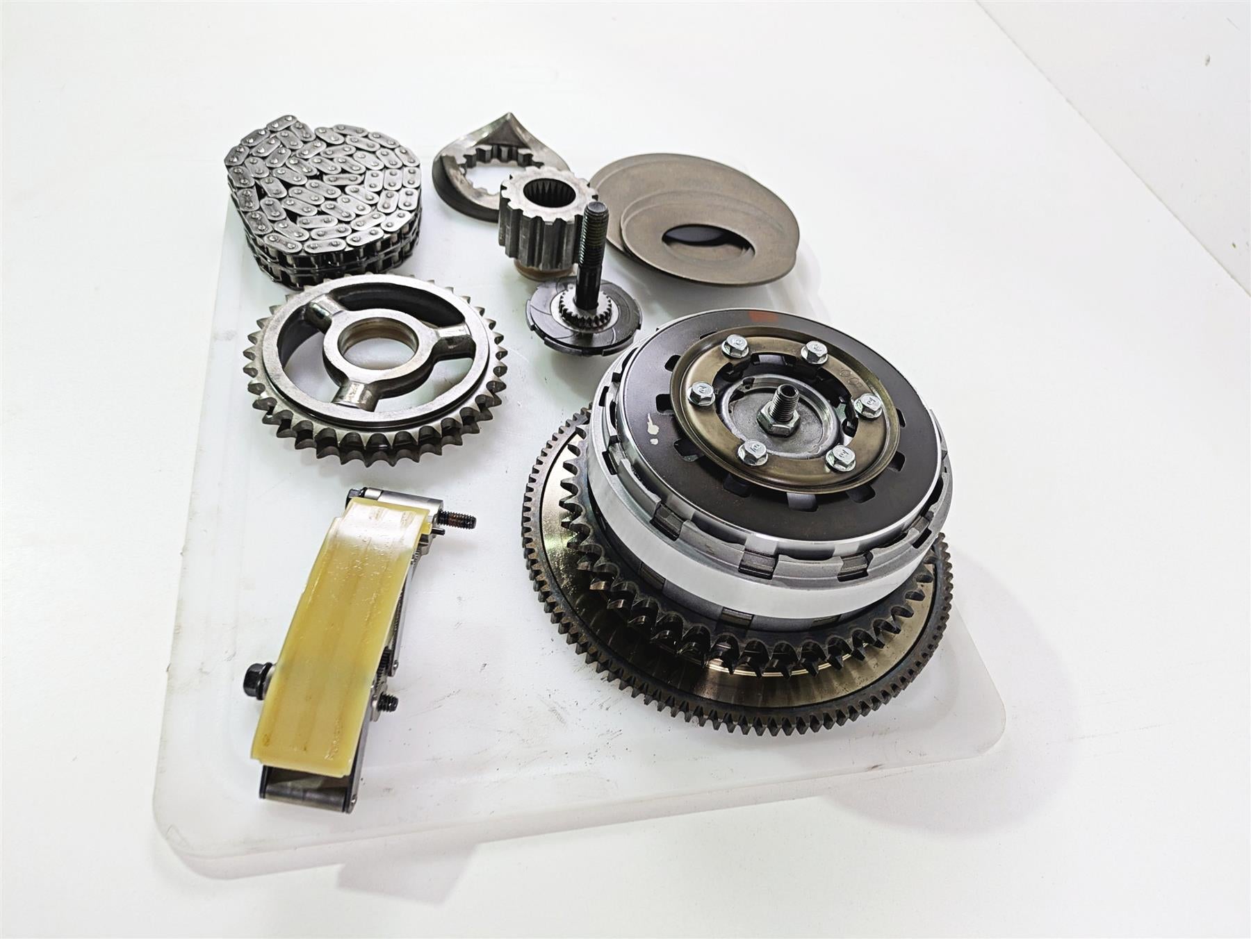 2008 Harley FXCWC Softail Rocker Primary Drive Clutch Kit 37813-06A {{ shop.shopifyCountryName }} - Mototech271