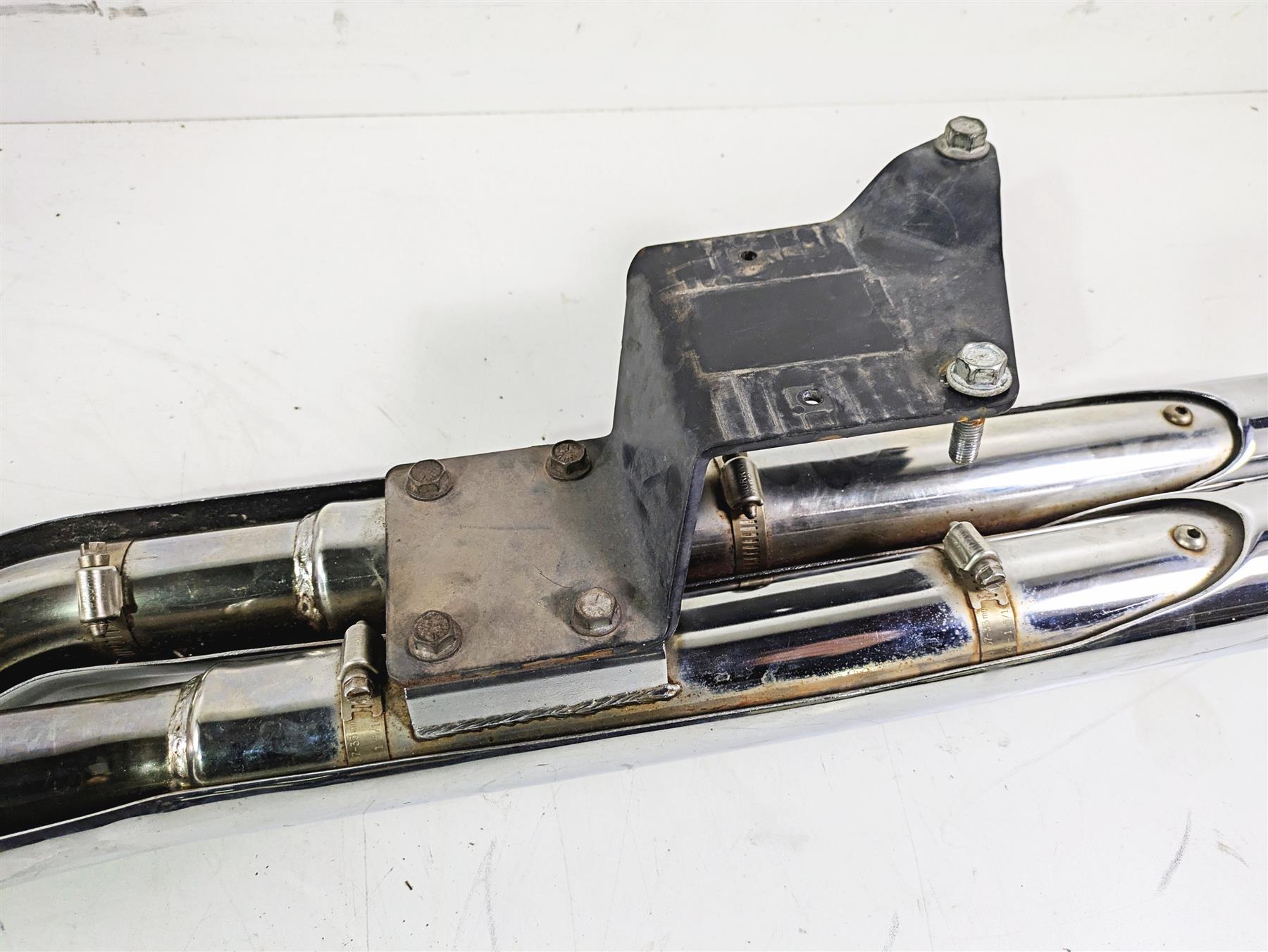 2002 Honda V-Twin VTX1800 C Vance Hines Full Exhaust System & Baffles READ {{ shop.shopifyCountryName }} - Mototech271