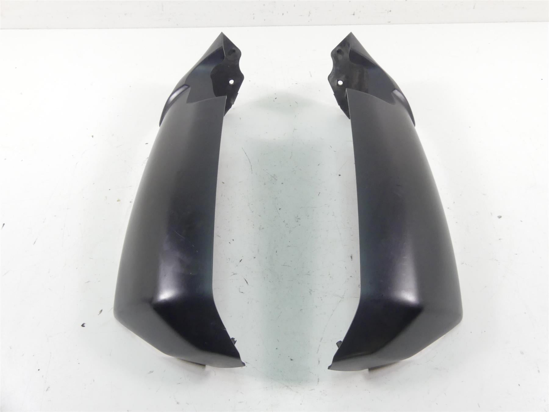 2012 Harley VRSCF Muscle Rod Radiator Side Cover Fairing Set 26836-09 26837-09 {{ shop.shopifyCountryName }} - Mototech271