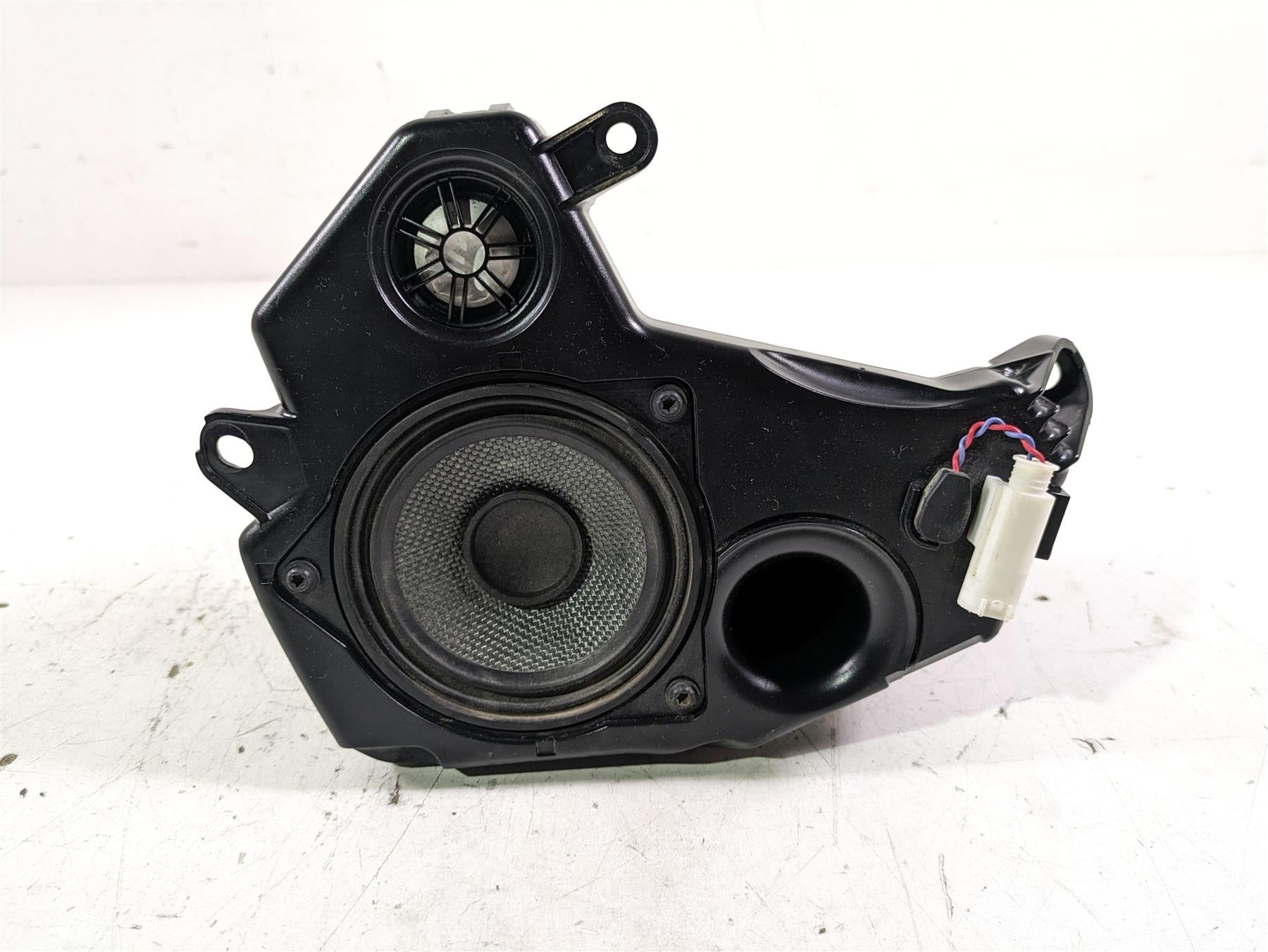 2022 BMW R1250 RT K052 Left Side Audio Speaker 65138543457 {{ shop.shopifyCountryName }} - Mototech271