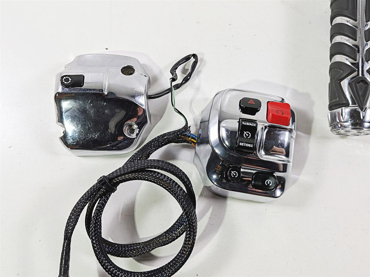 2015 Indian Chieftain Right Hand Chrome Start Stop Control Switch - Read 2413027-Mototech271