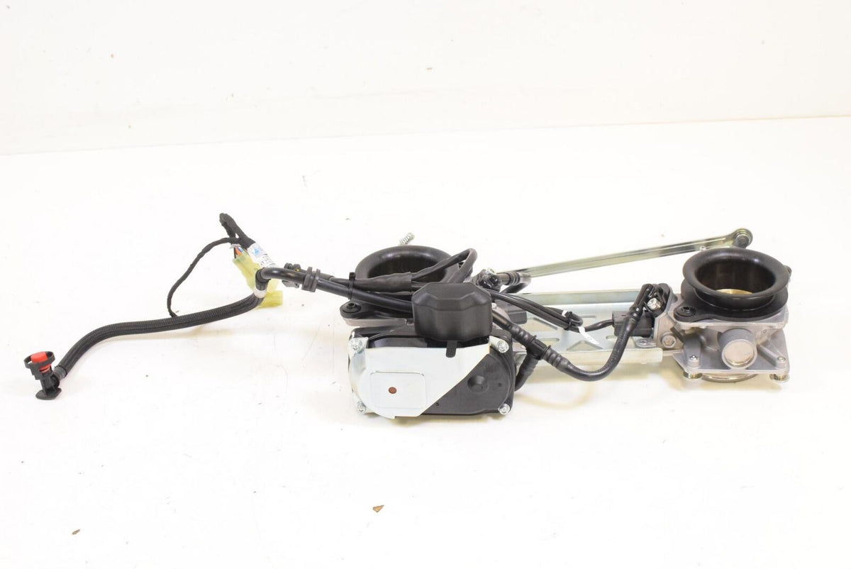 2017 Ducati Supersport 939 Throttle Body Fuel Injector SET 236MILES 28240932A {{ shop.shopifyCountryName }} - Mototech271