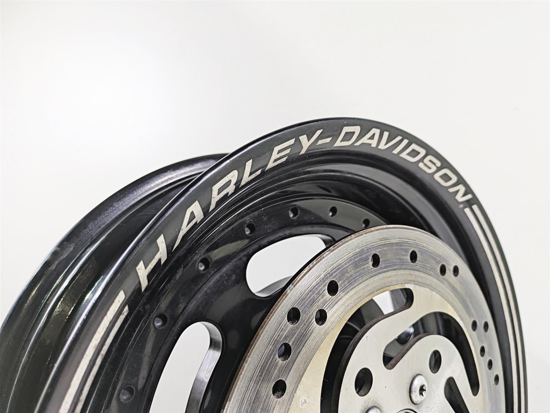 2016 Harley FXDF Dyna Fat Bob Rear Wheel Rim 16x5 Black - Straight 40900261 {{ shop.shopifyCountryName }} - Mototech271