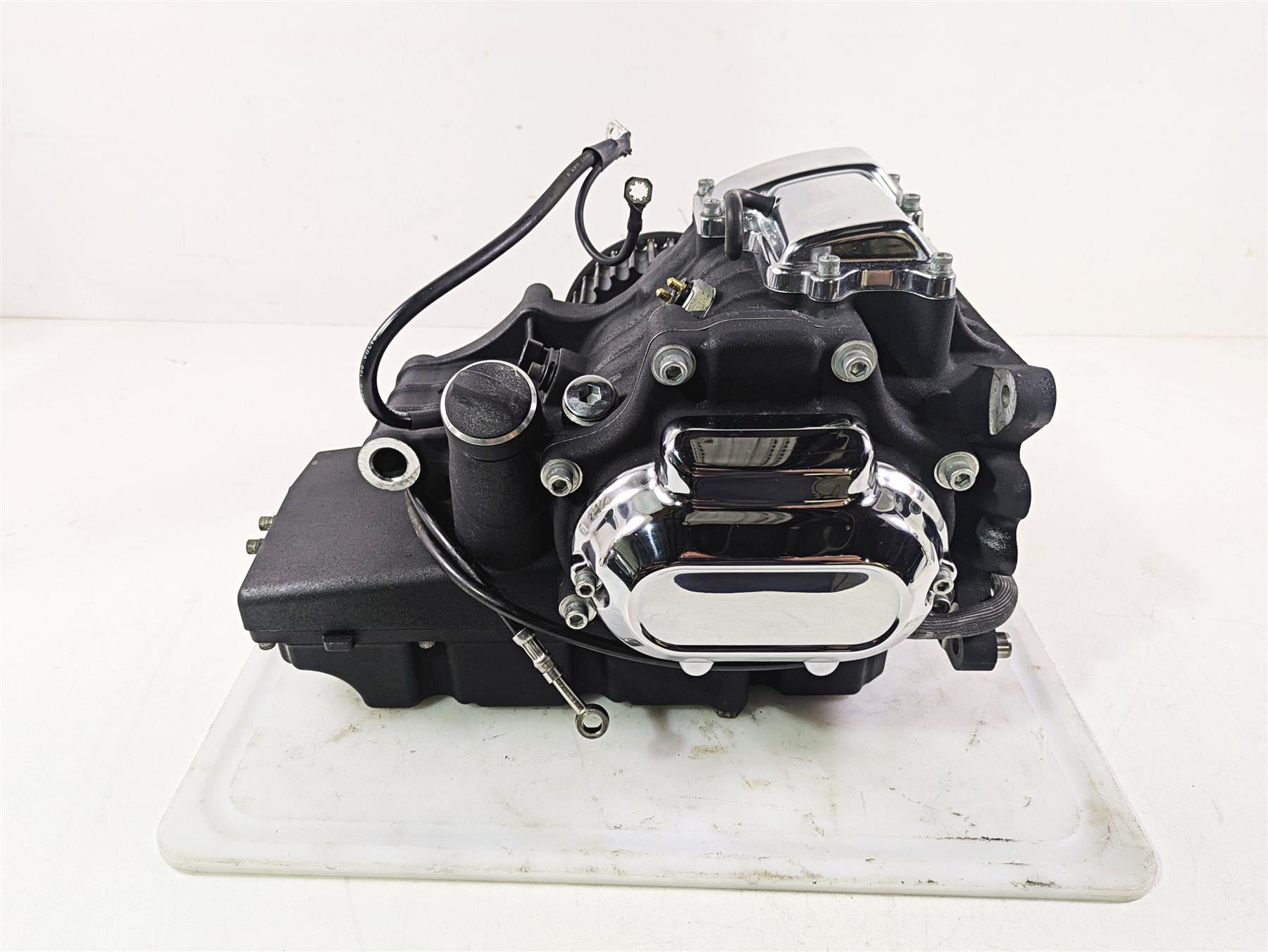 2015 Harley Touring FLHTKL Electra Glide 6-Sp Transmission Gear Box 33166-10A