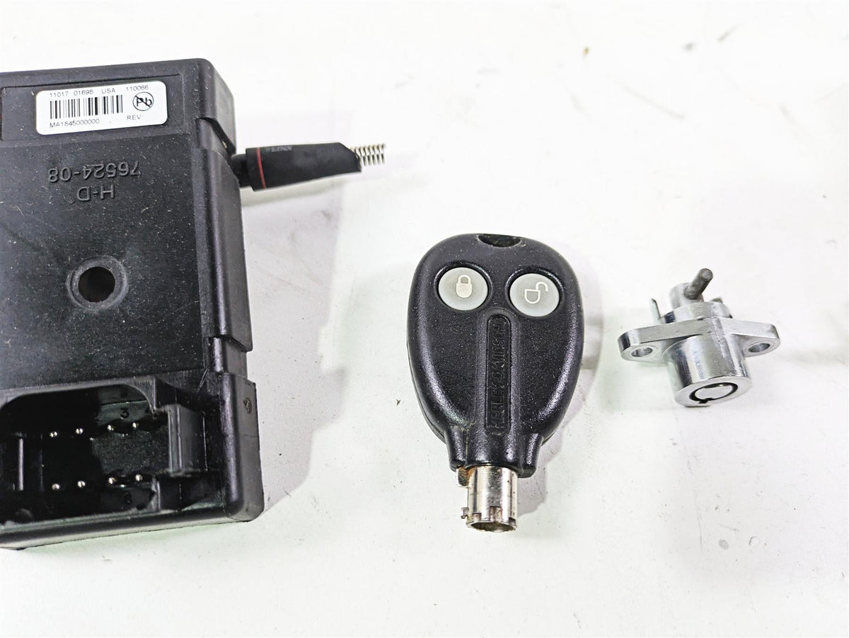 2011 Harley Touring FLHTCUSE CVO E-Glide Ignition Switch Power Lock 76611-10 {{ shop.shopifyCountryName }} - Mototech271