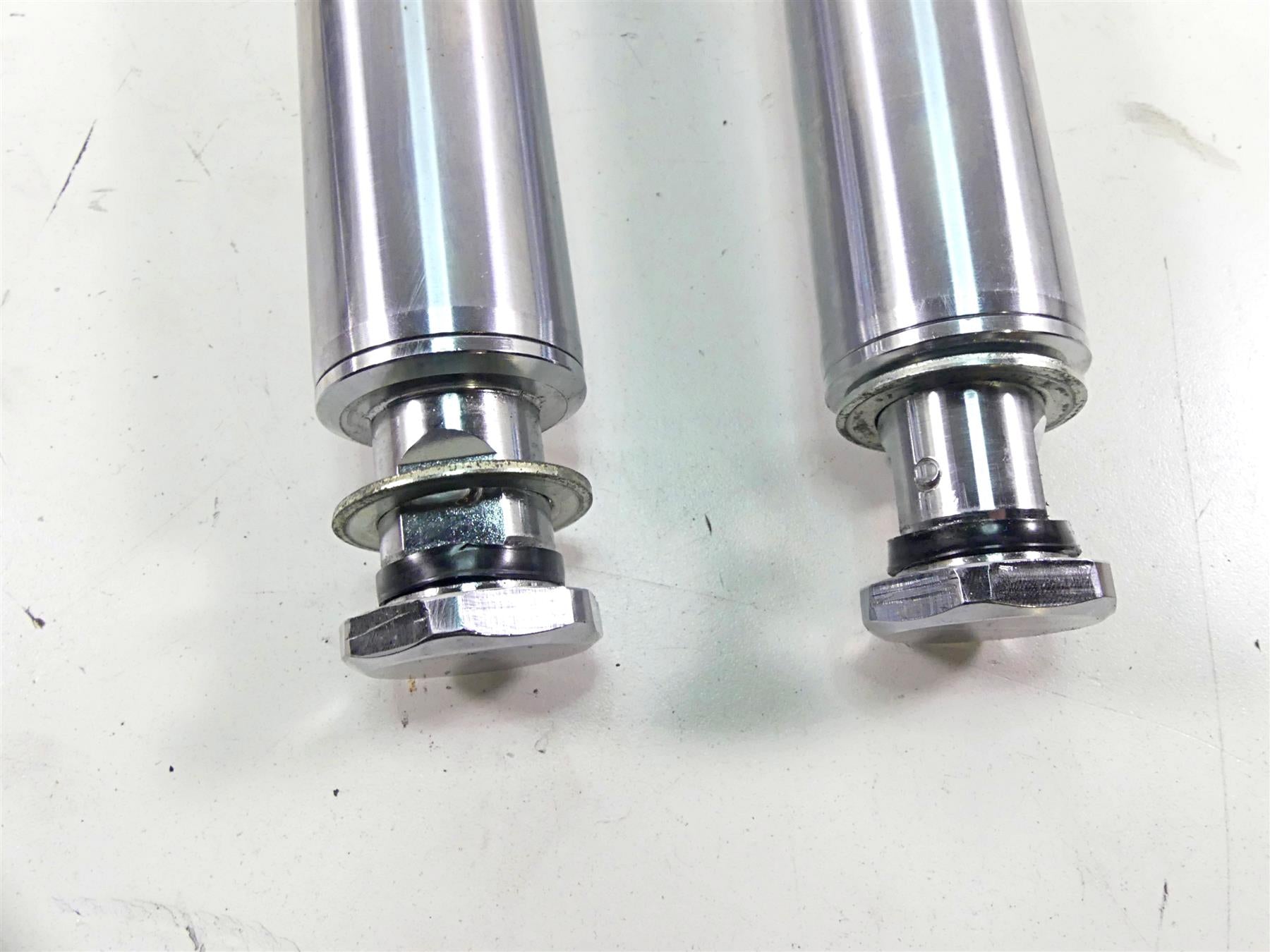 2002 Harley FLSTCI Softail Heritage Chrome 41mm Front Forks 45915-00 45916-00 {{ shop.shopifyCountryName }} - Mototech271