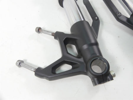2019 Triumph Street Triple 765R Straight Showa Front Fork Set T2041650 {{ shop.shopifyCountryName }} - Mototech271