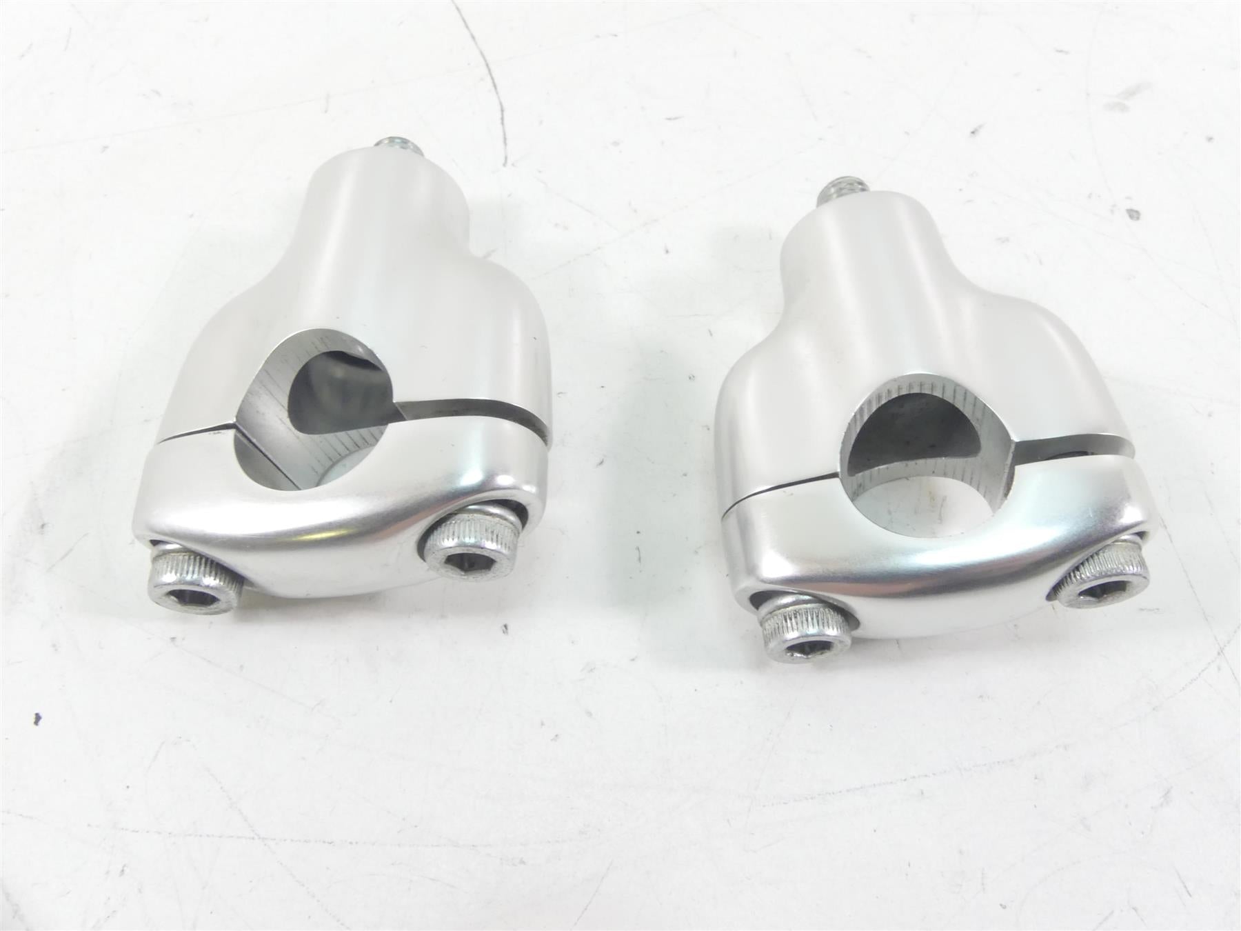 2007 Ducati Sport Classic GT1000 Handlebar Holder Riser Set 36010831A {{ shop.shopifyCountryName }} - Mototech271