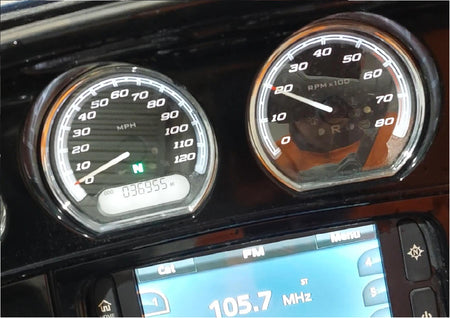 2014 Harley Touring FLHTK Electra Glide Speedometer Gauge Instrument 70900118 {{ shop.shopifyCountryName }} - Mototech271