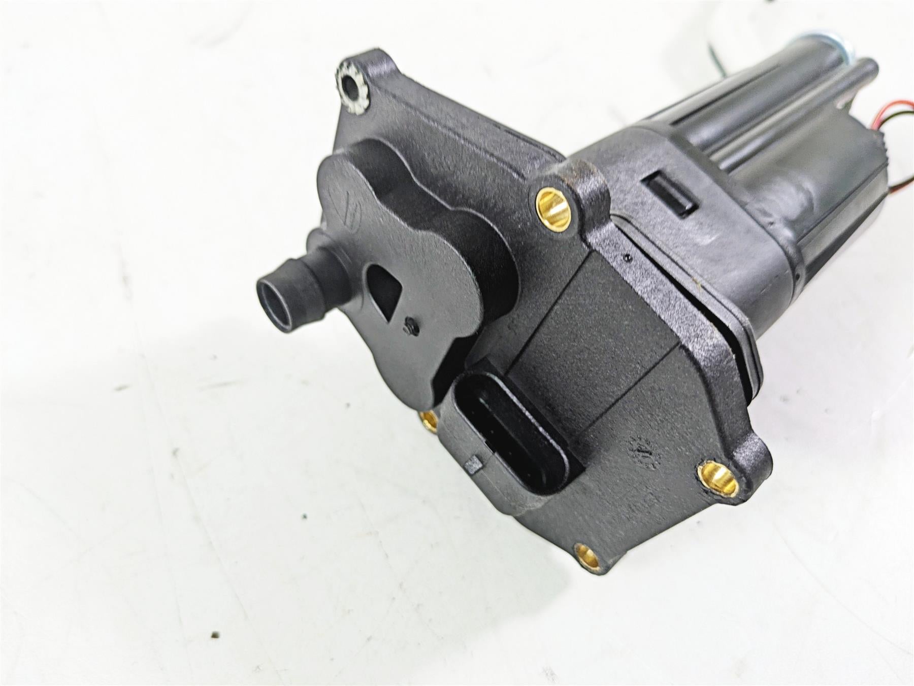 2018 Ducati Hypermotard 939 SP Fuel Gas Petrol Pump Tested 16024281A {{ shop.shopifyCountryName }} - Mototech271