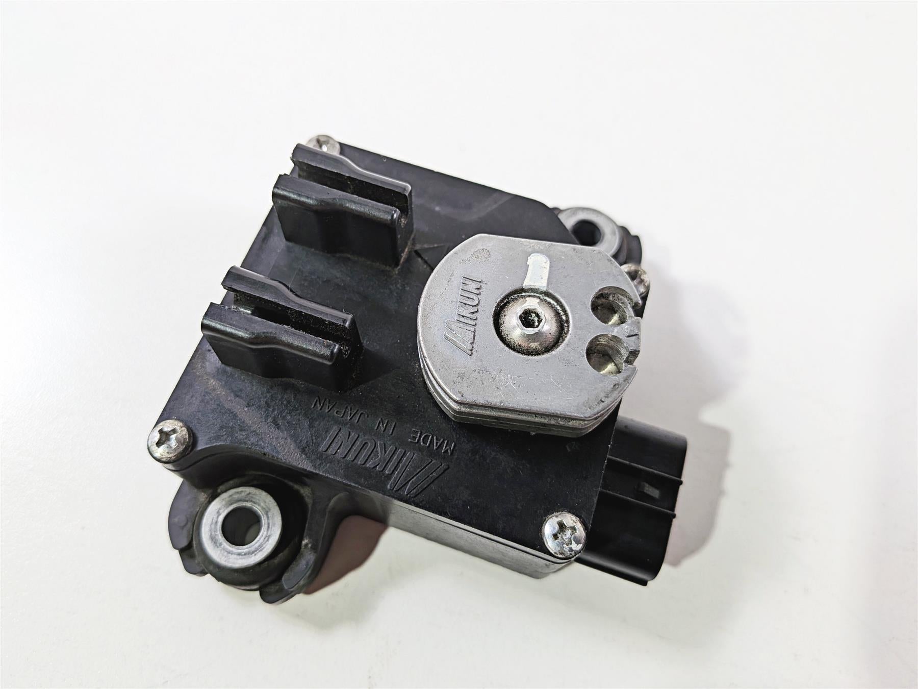 2016 Aprilia RSV 1100 Tuono V4 Factory Mikuni Exhaust Servo Motor 2D000064 {{ shop.shopifyCountryName }} - Mototech271