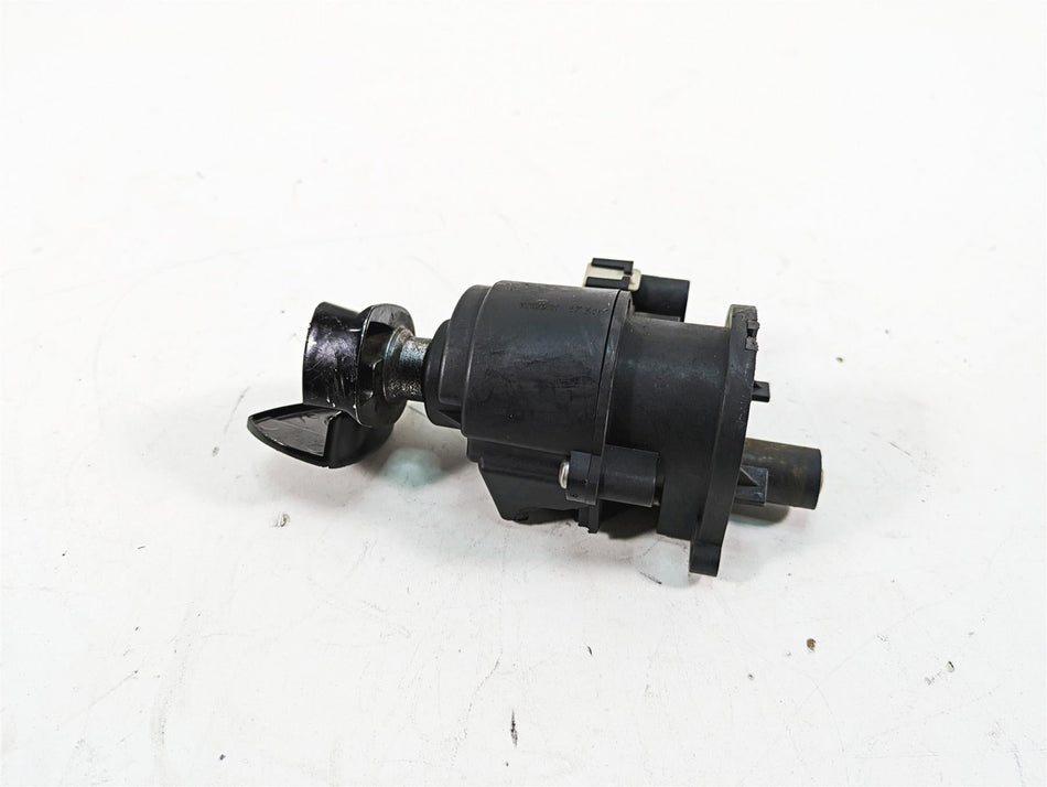2018 Harley Touring FLHXSE CVO Street Glide Ignition Switch & Key -Read 45600057 {{ shop.shopifyCountryName }} - Mototech271