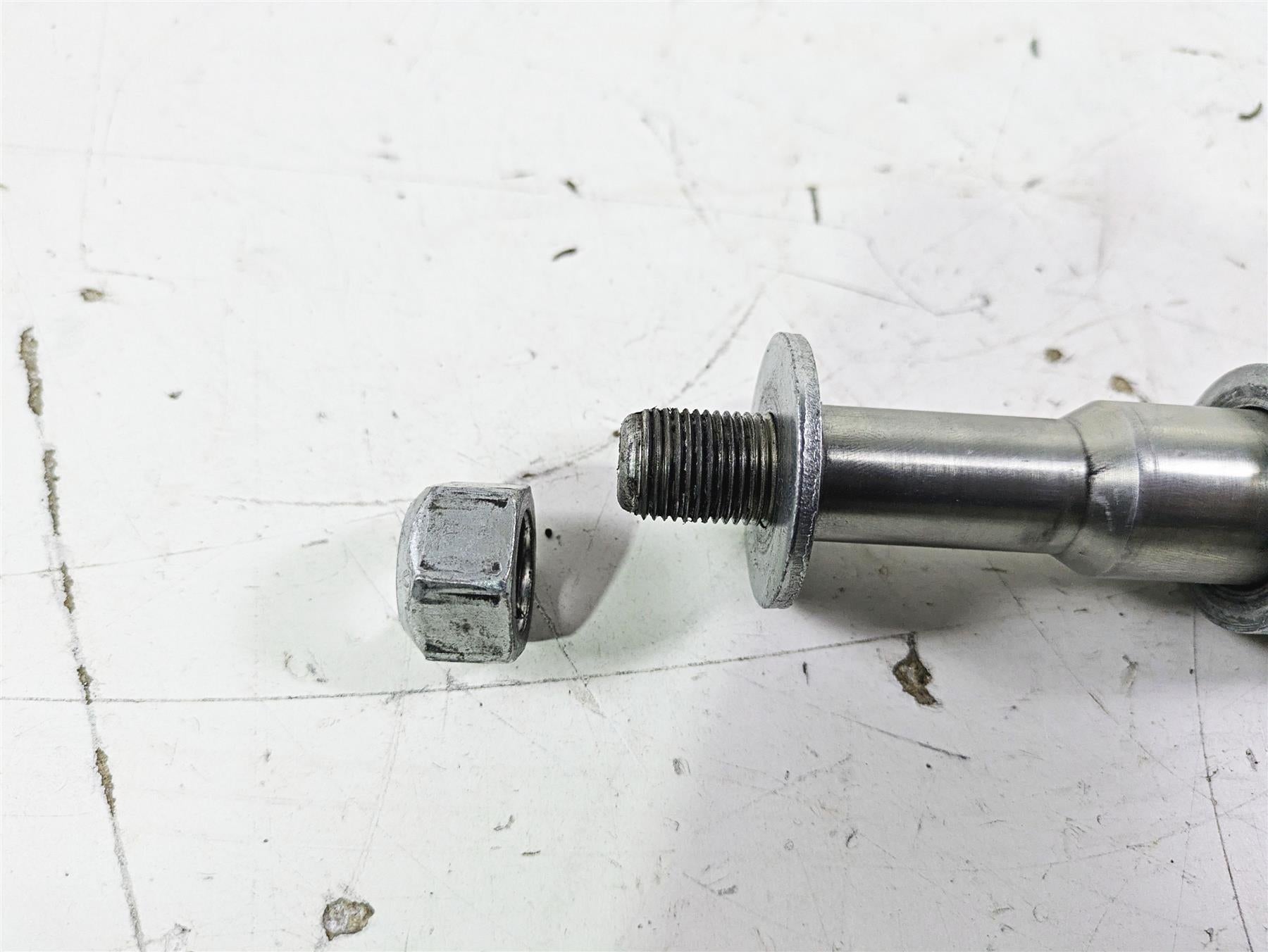 2012 Harley VRSCF Muscle V Rod Straight Front Axle Wheel Spindle 41628-08 {{ shop.shopifyCountryName }} - Mototech271
