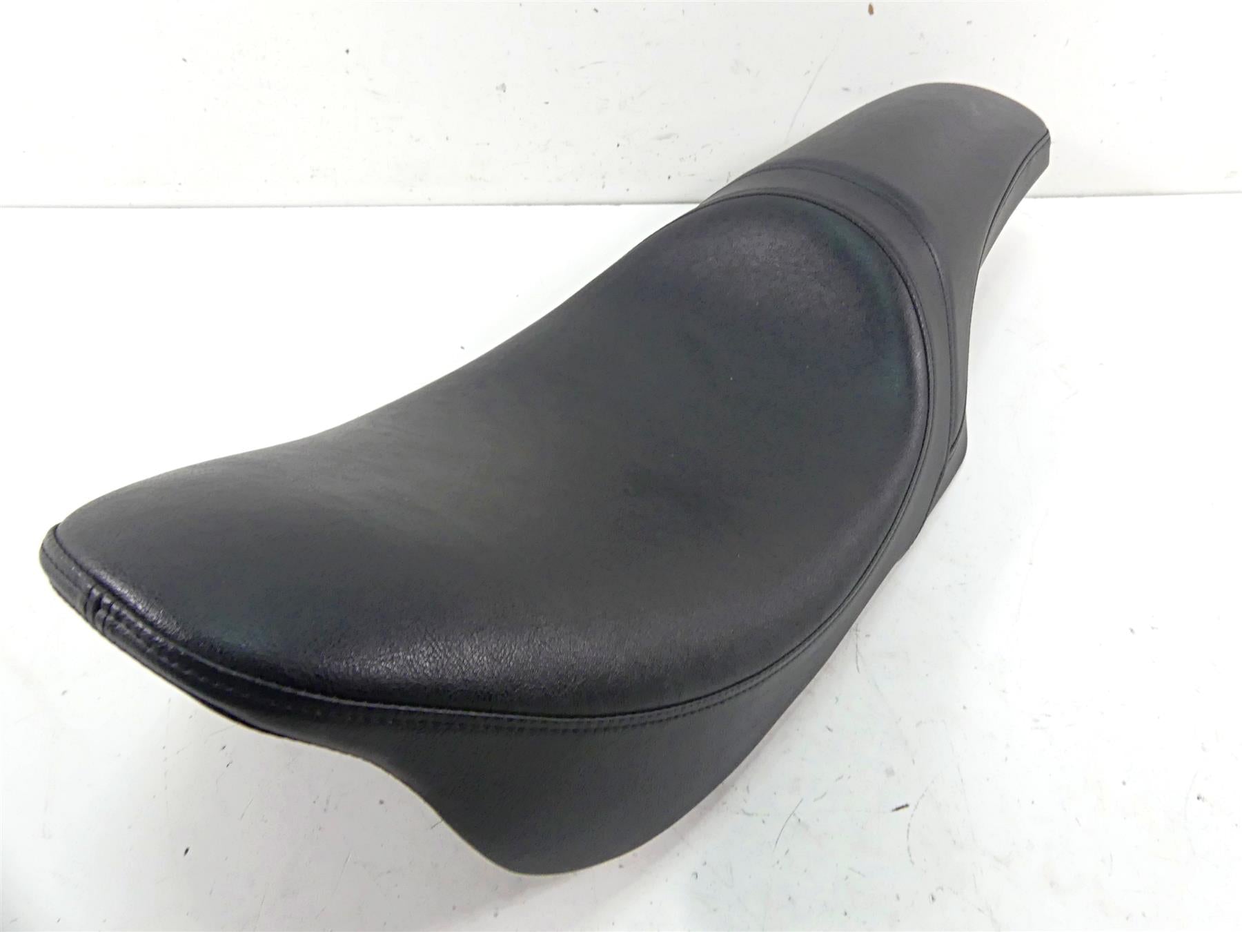 2006 Harley Touring FLHTCU SE E-Glide Drag Specialties Predator Seat 08011061 {{ shop.shopifyCountryName }} - Mototech271