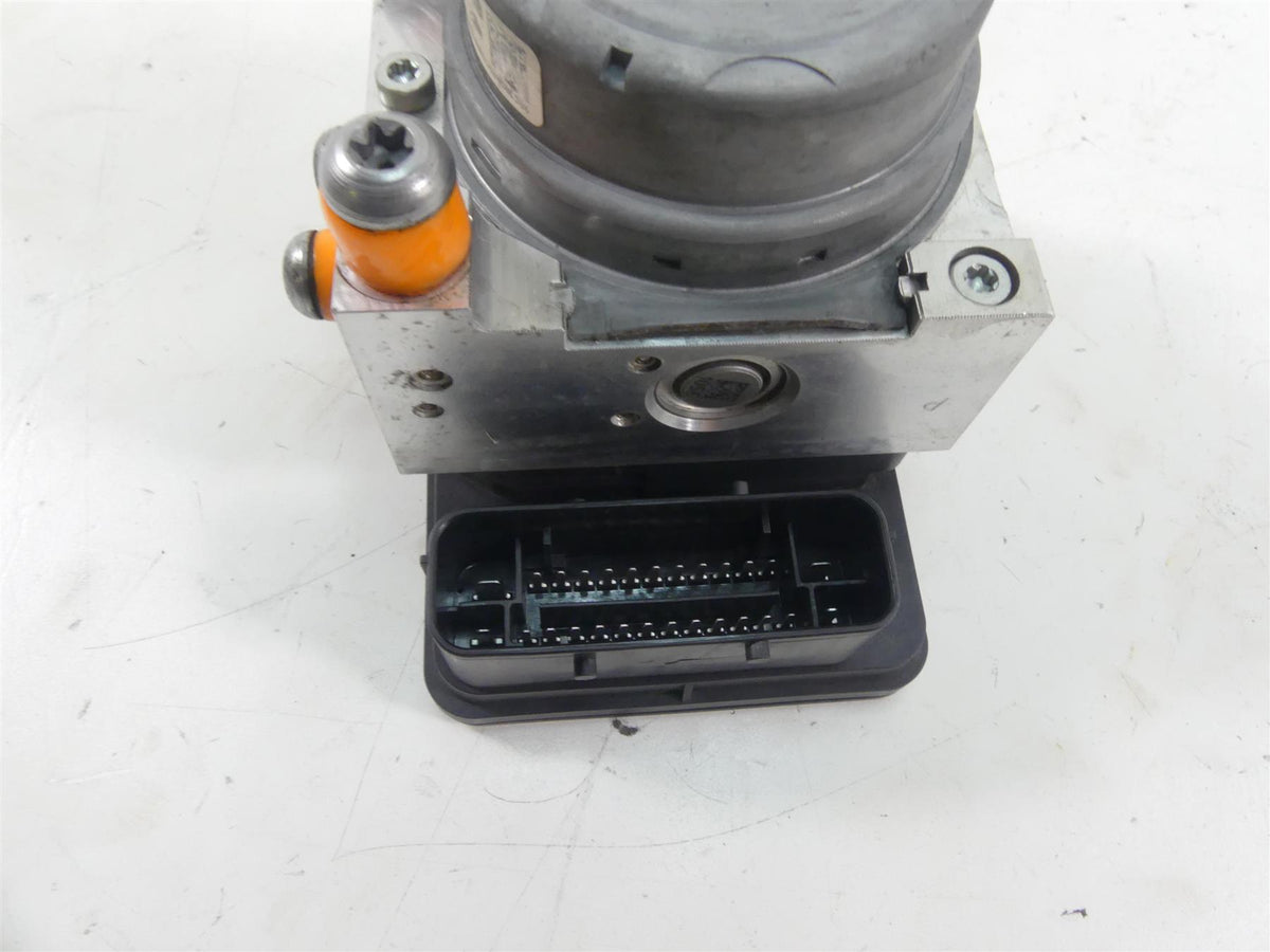 2017 BMW R1200GS GSW K50 Abs Brake Pump Pressure Module 34518566956 8566955 {{ shop.shopifyCountryName }} - Mototech271