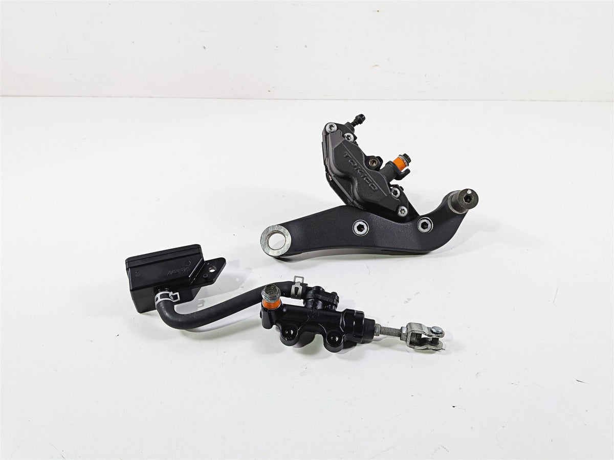 2006 Suzuki C90 VL1500T Boulevard Rear Brake Caliper & Mstr Cyl 69100-10F10-999 {{ shop.shopifyCountryName }} - Mototech271