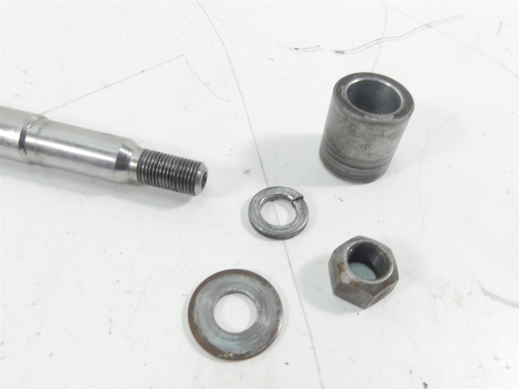 1998 Harley Touring FLHTC Electra Glide Front 3/4 Wheel Spindle Axle 43346-83 {{ shop.shopifyCountryName }} - Mototech271
