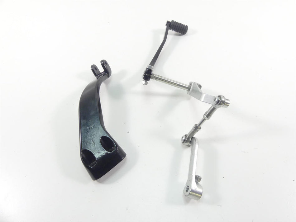 2022 Harley Softail FXBBS Street Bob Shift Lever + Footpeg Mount Set 33600234 {{ shop.shopifyCountryName }} - Mototech271