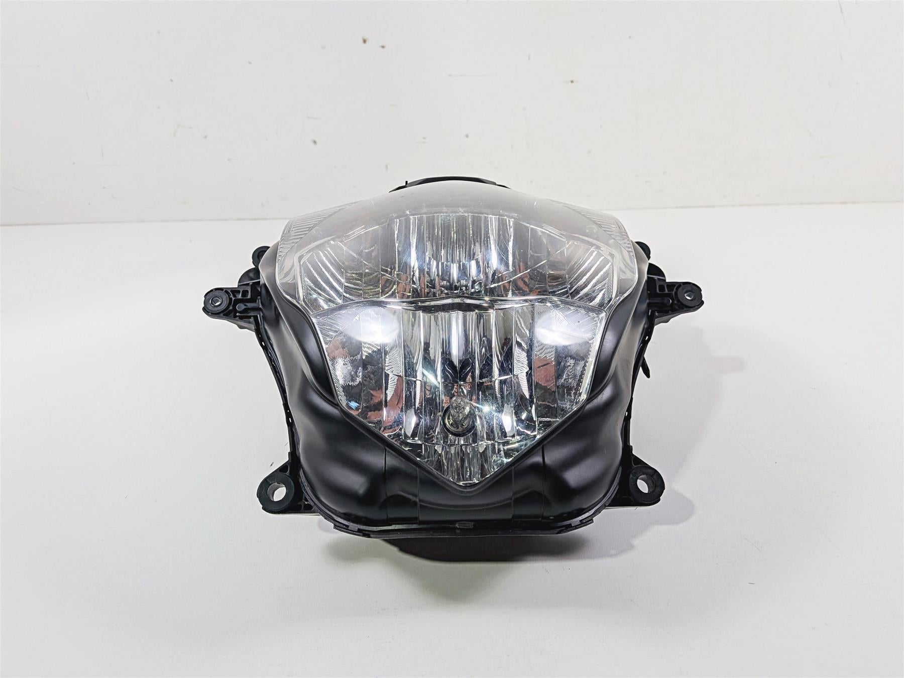 2024 Suzuki GSXR600 Headlight Head Light Lamp 35100-14J32-999 {{ shop.shopifyCountryName }} - Mototech271
