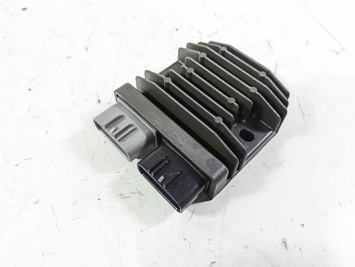 2020 Triumph Street Scrambler 900 Rectifier Voltage Regulator FH020AA 1300675 {{ shop.shopifyCountryName }} - Mototech271
