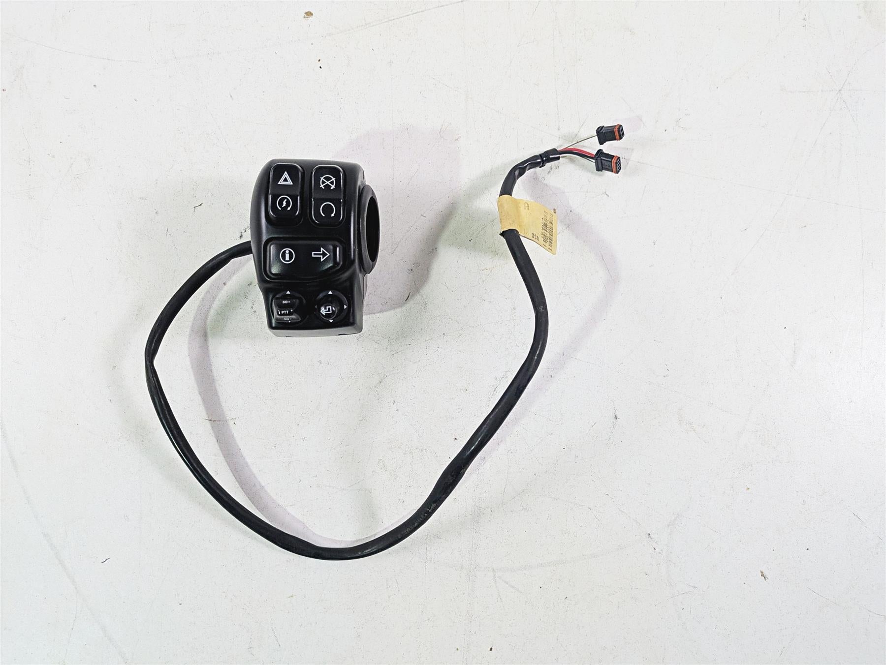 2015 Harley Touring FLHTKL Electra Glide Right Ptt Control Switch 71500130C {{ shop.shopifyCountryName }} - Mototech271
