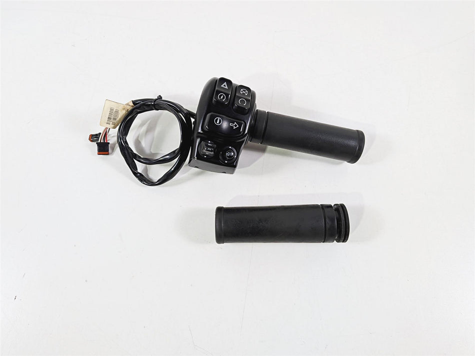 2014 Harley Touring FLHTK Electra Glide Right Hand Control Switch 71500130C-Mototech271