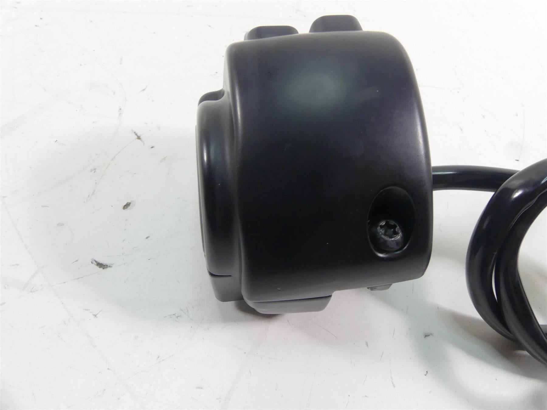 2019 Harley Softail FXBB Street Bob Right Hand Start Control Switch 71500462 {{ shop.shopifyCountryName }} - Mototech271