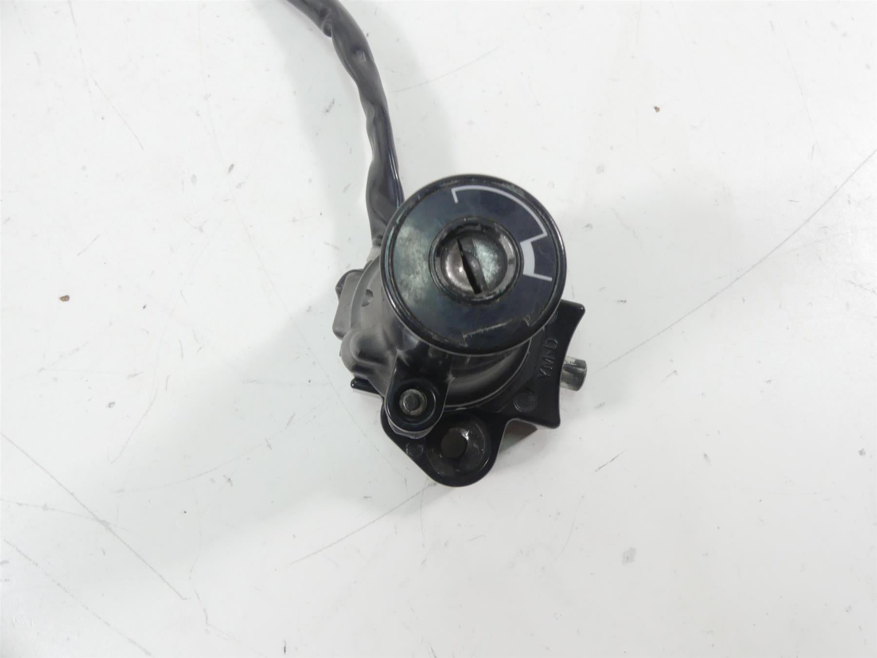 2013 Yamaha VMX17 V-Max 1700 Ignition Switch Key Lock Cap Set 2S3-82501-00-00 {{ shop.shopifyCountryName }} - Mototech271