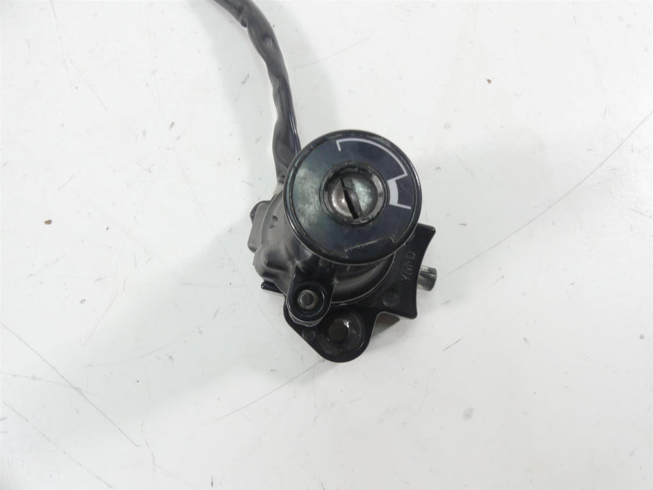 2013 Yamaha VMX17 V-Max 1700 Ignition Switch Key Lock Cap Set 2S3-82501-00-00 {{ shop.shopifyCountryName }} - Mototech271