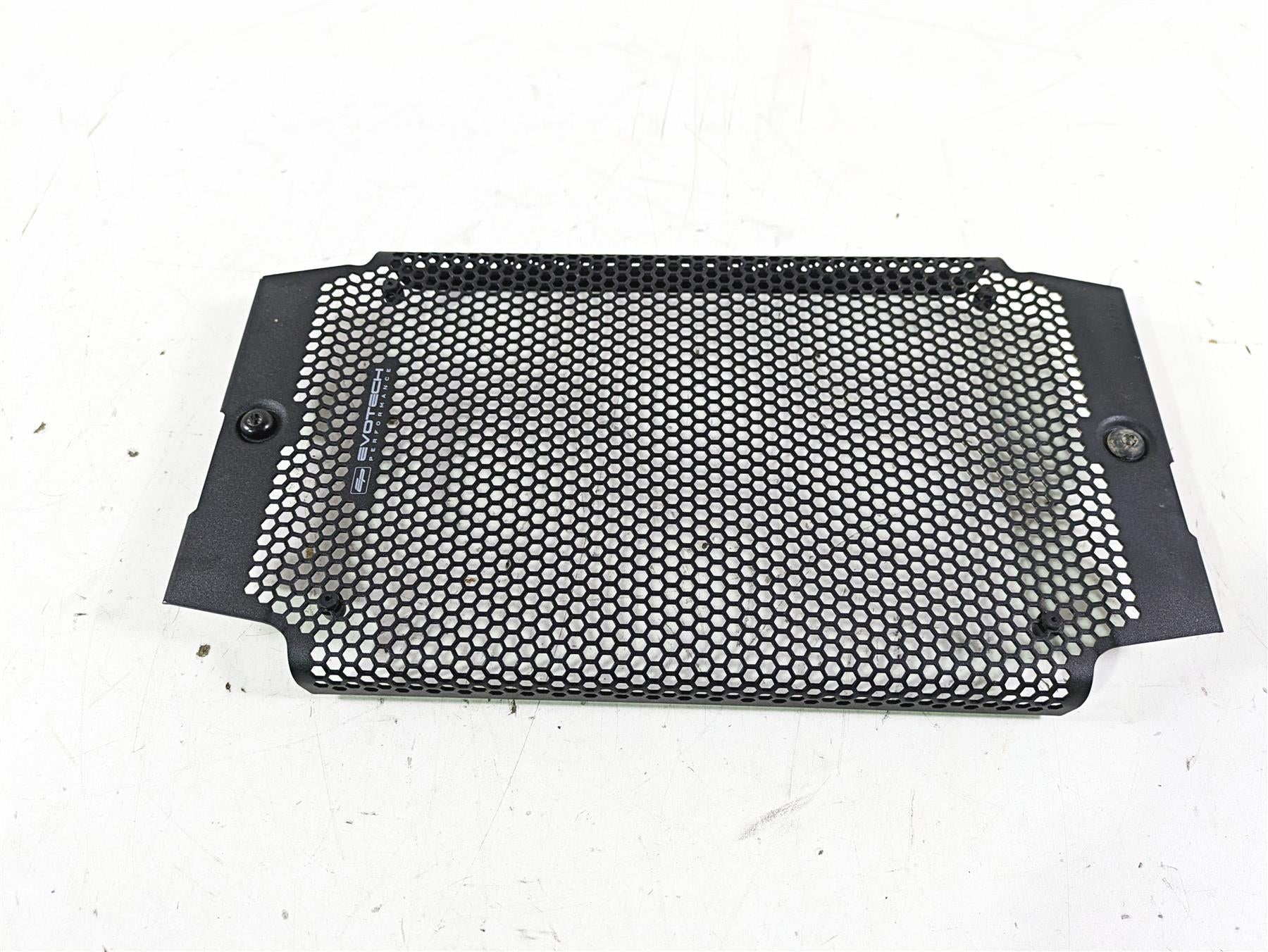 2020 Triumph Street Scrambler 900 Evotech Radiator Cover Guard PRN013141-09 {{ shop.shopifyCountryName }} - Mototech271