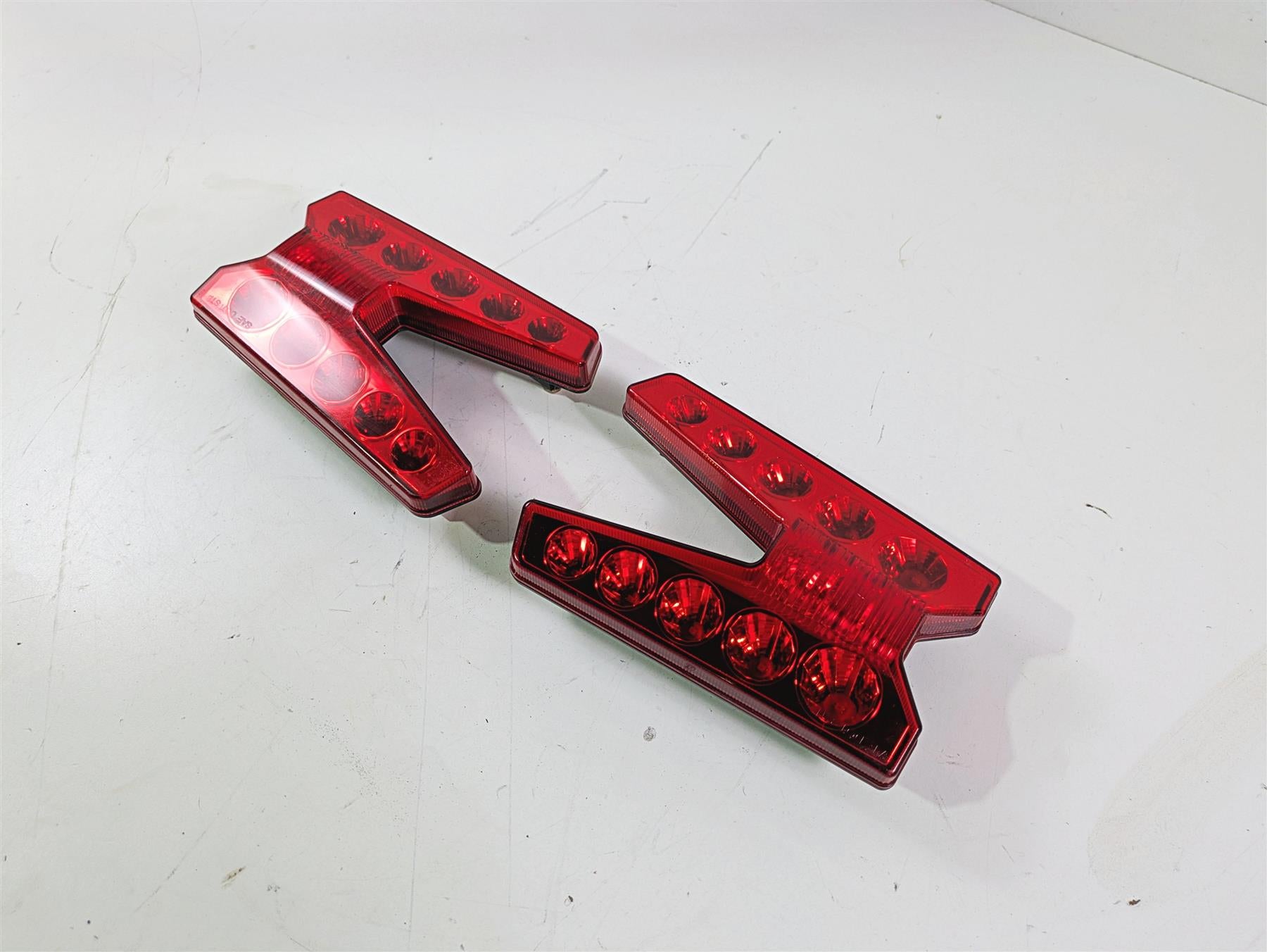 2023 Kawasaki Teryx KRX KRF 1000 C Taillight Tail Light Lamp Set 23024-0005 {{ shop.shopifyCountryName }} - Mototech271