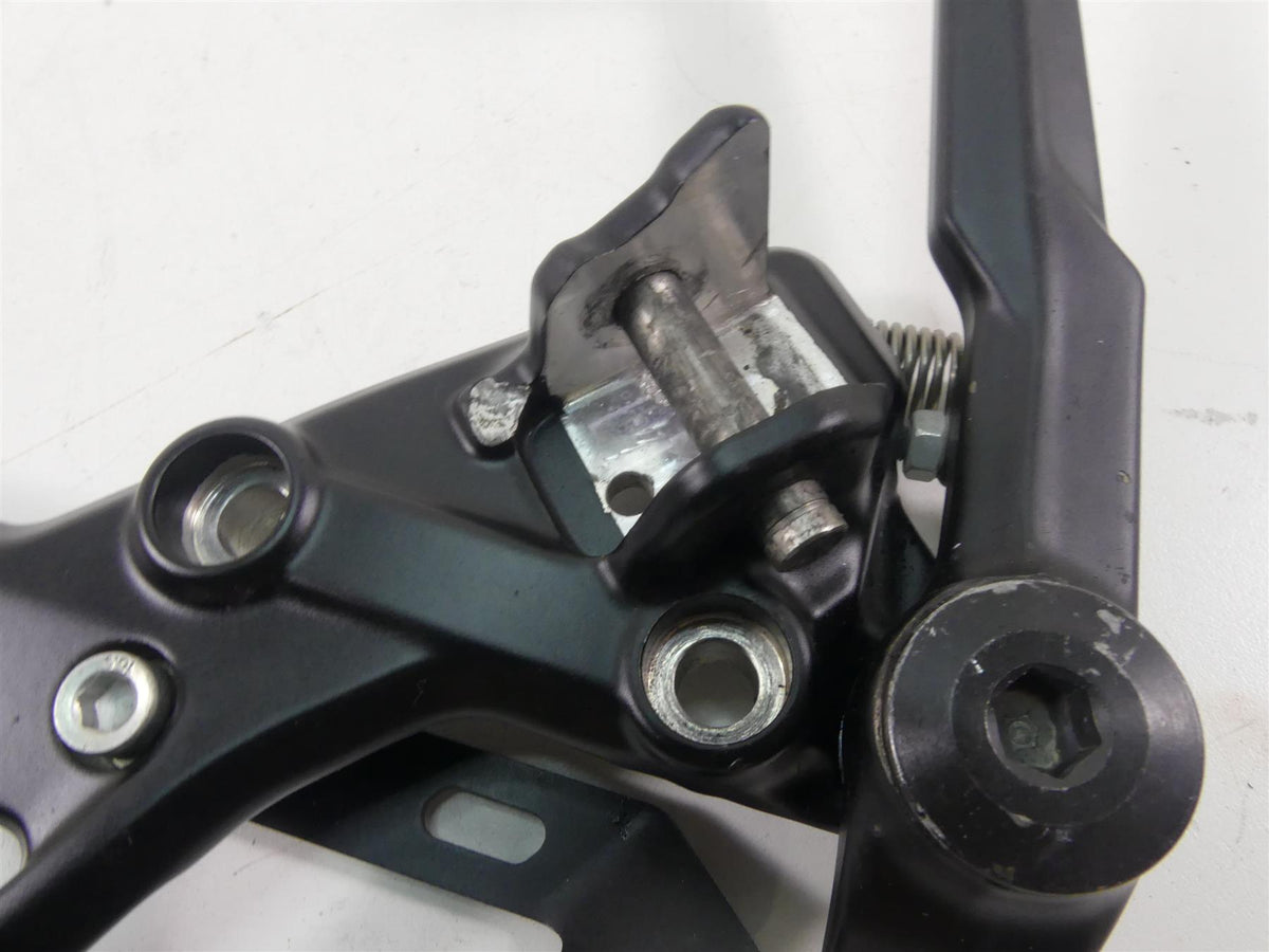 2022 Indian FTR1200 S Right Foot Peg Mount & Brake Pedal Set 5143344 3515138 {{ shop.shopifyCountryName }} - Mototech271