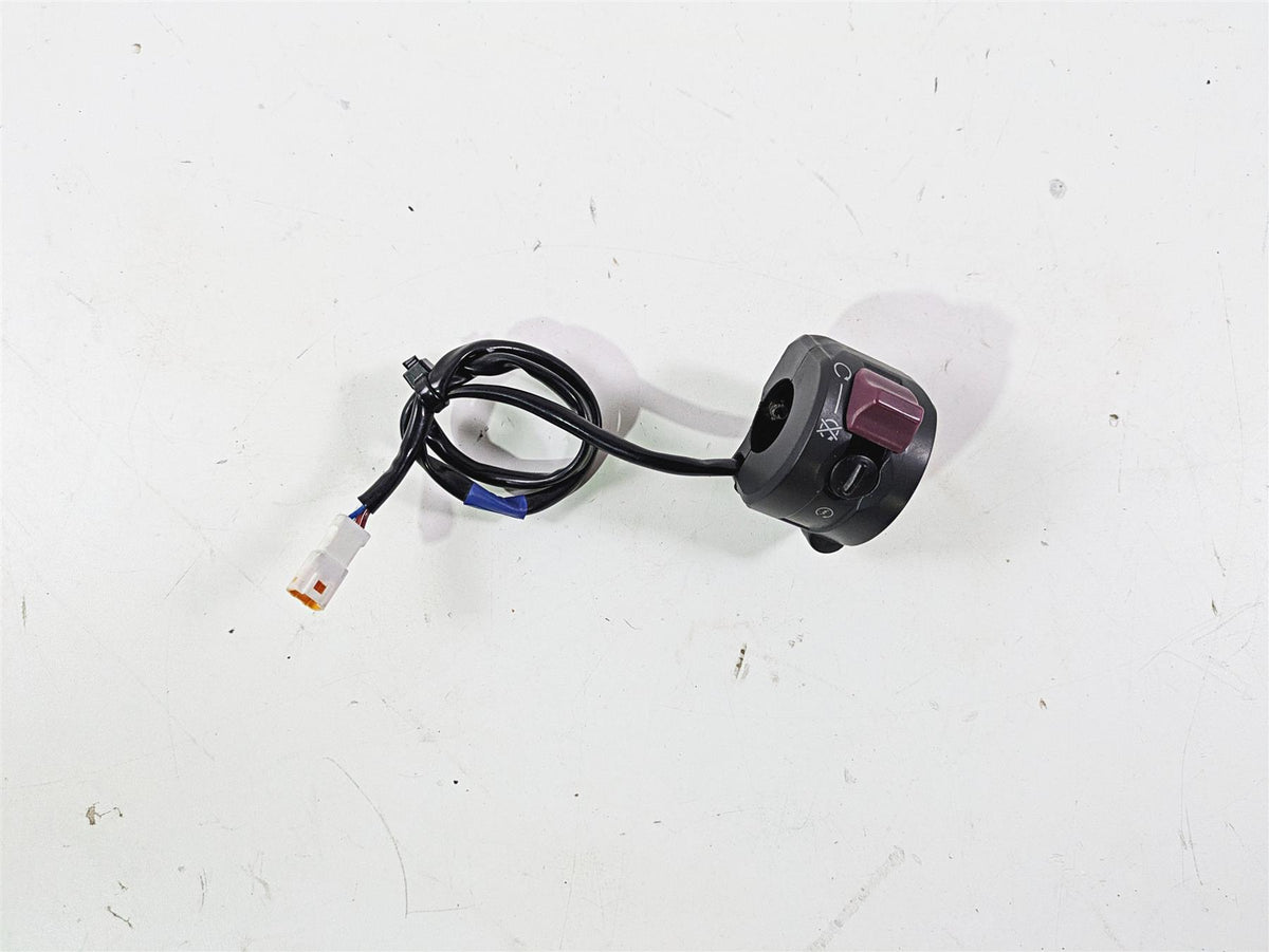 2016 Ducati Monster 1200 S Right Hand Control Switch Start Kill 65010121E {{ shop.shopifyCountryName }} - Mototech271