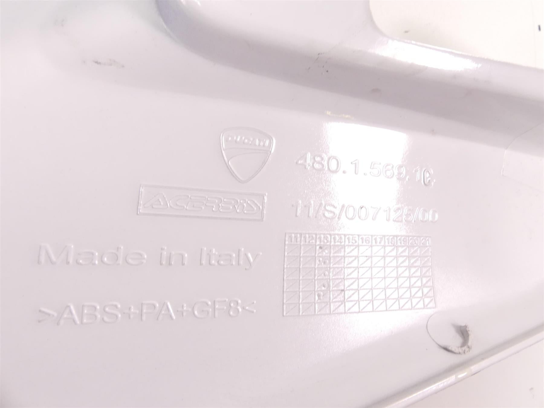 2014 Ducati Hypermotard 821 SP Right Side Tank Cover Fairing Cowl 48015691C {{ shop.shopifyCountryName }} - Mototech271