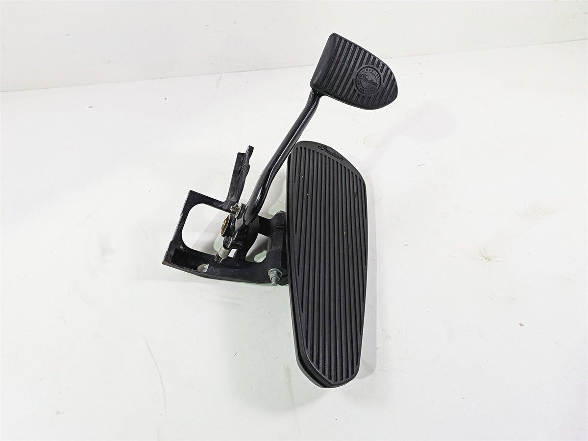 2018 Indian Chieftain Dark Horse Front Right Floor Board & Brake Pedal 5141001 {{ shop.shopifyCountryName }} - Mototech271