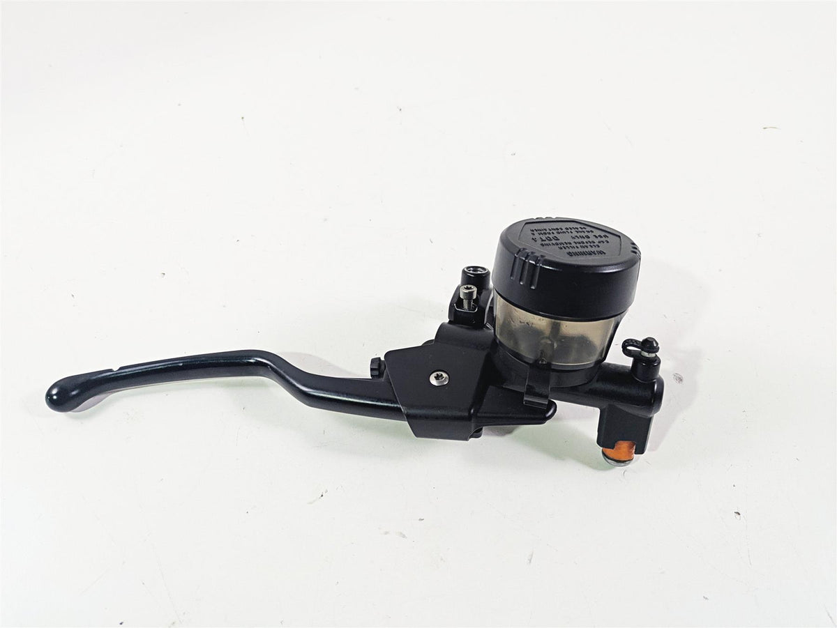 2010 BMW R1200GS K25 Front Brake Master Cylinder - Abs 32728526916 {{ shop.shopifyCountryName }} - Mototech271