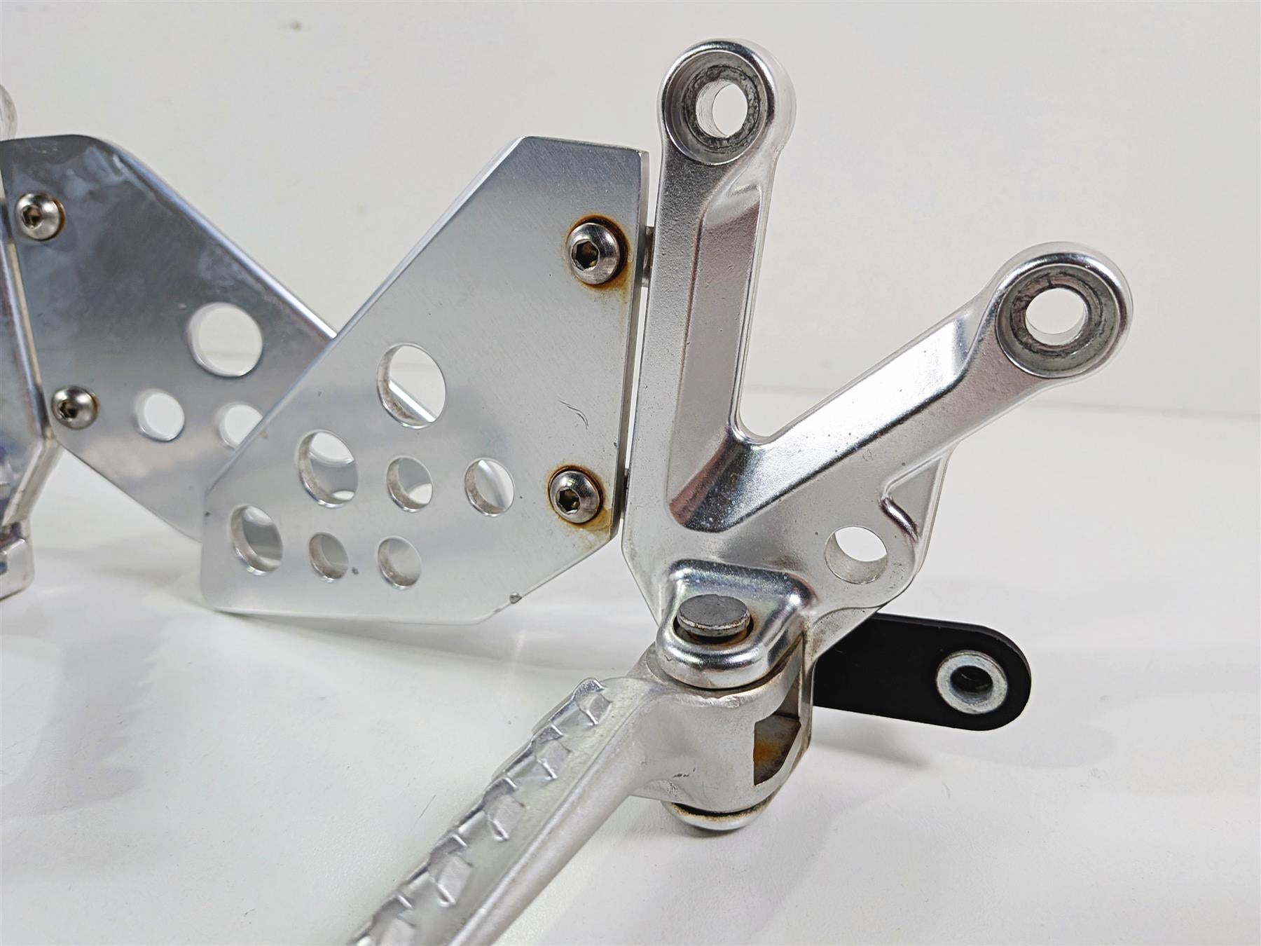 2008 Aprilia RSVR 1000 Factory Front Left & Right Foot Pegs AP8154069 AP8154070 {{ shop.shopifyCountryName }} - Mototech271