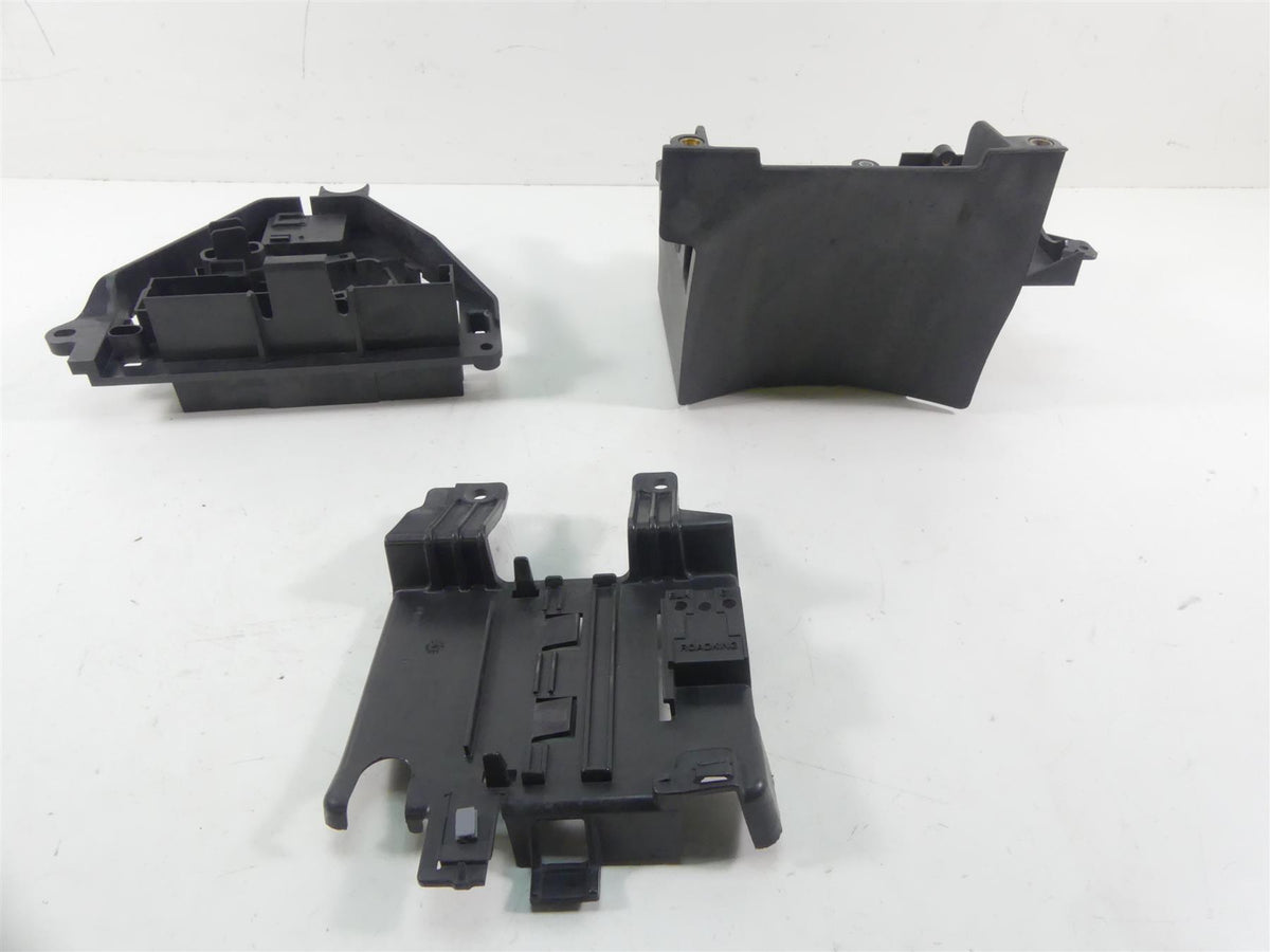 2014 Harley Touring FLHXS Street Glide Sp Electrical Plastic Holder Set 66000010 {{ shop.shopifyCountryName }} - Mototech271